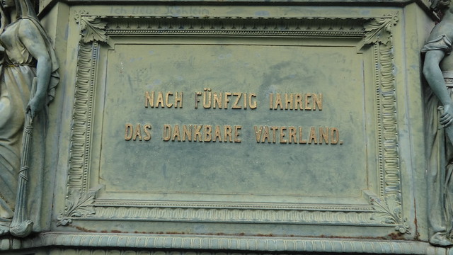 1863/65 Güstrow Landesdenkmal Befreiungskriege 1813-1815 von Oberhofbaurat Hermann Willebrand/Bildhauer Georg Wiese Franz-Parr-Platz in 18273