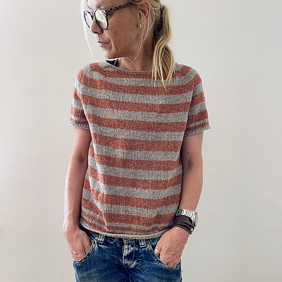 Isabell Kraemer’s newest pattern Sabela includes everything she loves in a sweater! It has an effortless, modern and straight shape, some ease and, of course, stripes! Use the code MYAK21 for 20% off until October 21, midnight Berlin time.