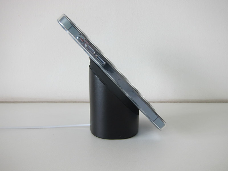 AhaStyle MagSafe Charger Stand - With iPhone 13 Pro Max