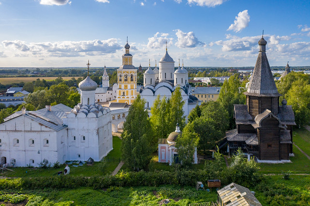 Northern Russia. Behind the walls. Vologda city, St.Demetrius Monastery in the Priluki village. Aug.2021  (DJI_0519)