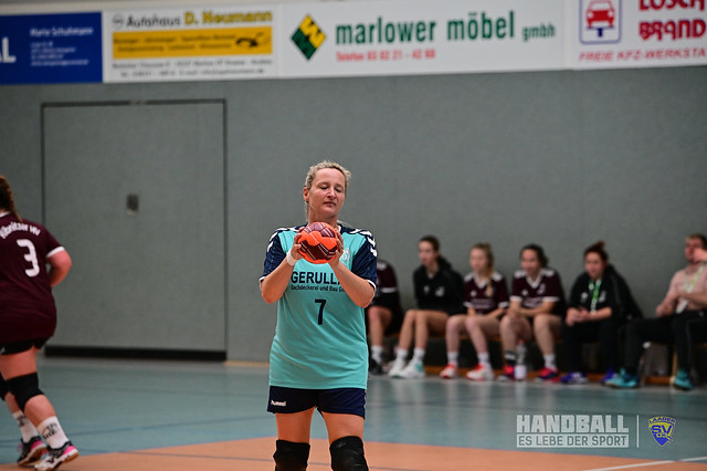 20211017 Ribnitzer HV - Laager SV 03 Handball Frauen (9).jpg