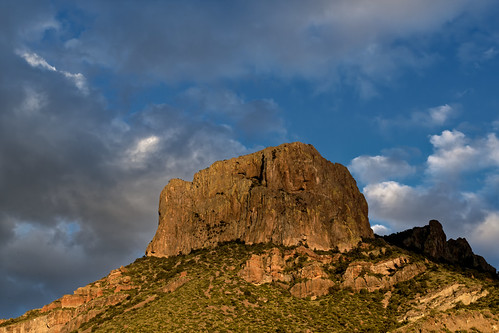 Don’t Forget to Look Behind! (Big Bend National Park) by thor_mark , In the Chisos Mountain Lodge area with a view looking to the east at the peaks of Casa Grande in Big