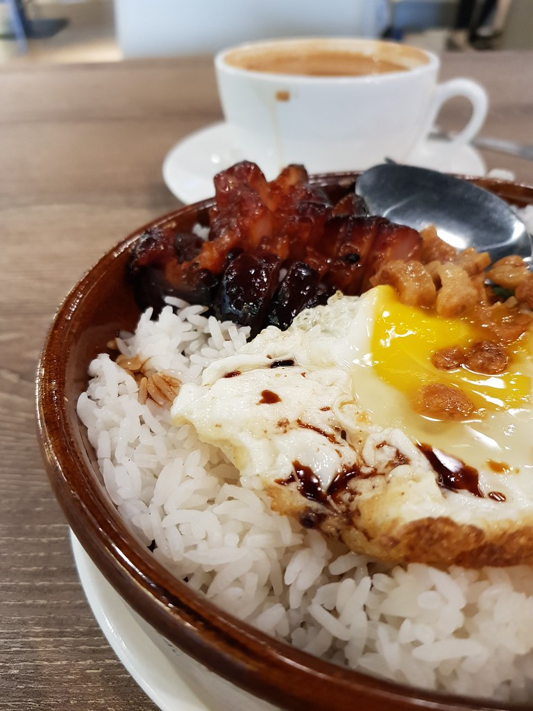 叉燒豬油渣撈飯 Steamed rice with  "Charsiew" plus Pork Lard rm$13.80 & 香港奶茶 Hong Kong Milk Tea rm$5 @ 大茶店 Dai Cha Dim USJ1 Damen Mall