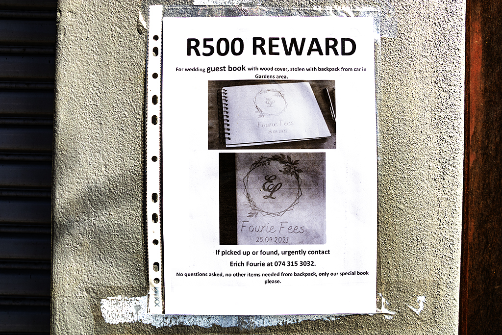 R500 REWARD flier on 10-17-21--Cape Town