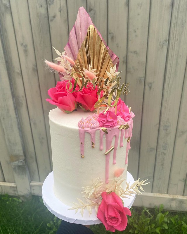 Cake by Sugar Stop Bakerie