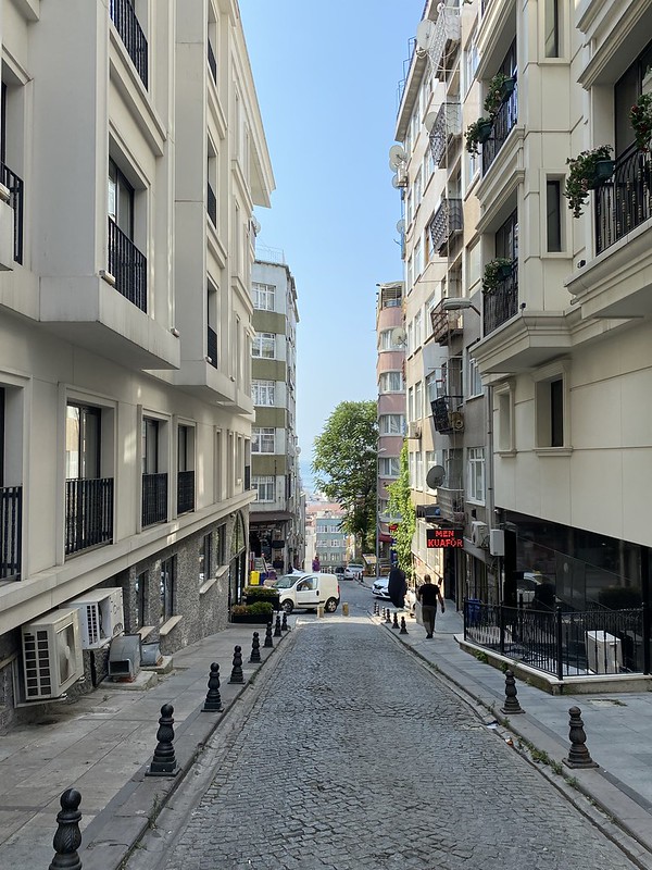 Стамбул - Переулок с брусчаткой