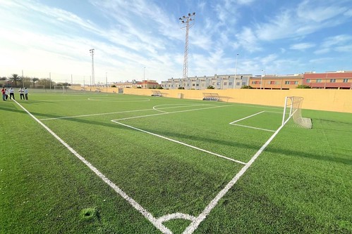 Vista del nuevo césped artificial de la Ciudad Deportiva Municipal del Cruce de Arinaga