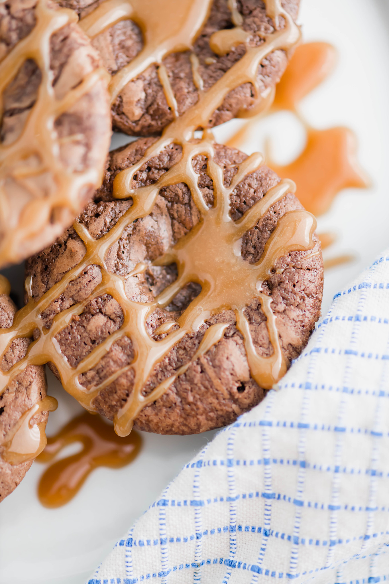 Close up of rolo brownie drizzled with caramel.