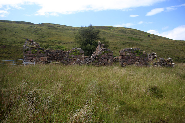 The ruined village of Lochadraing