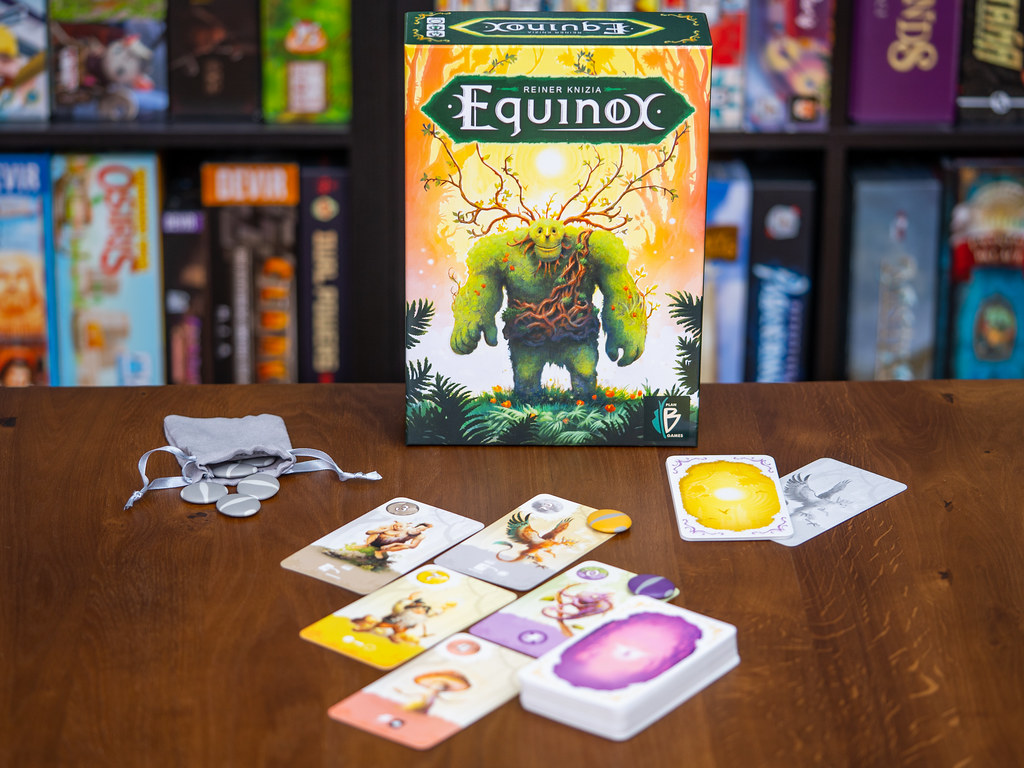Equinox boardgame juego de mesa