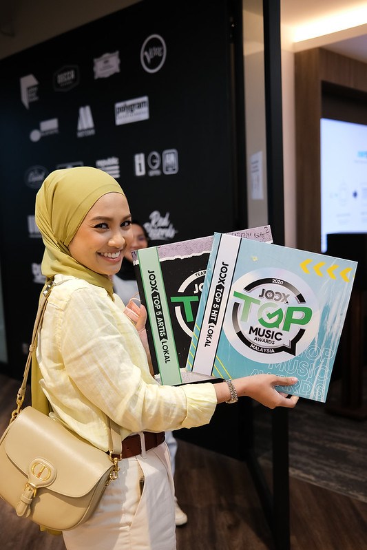 Tahniah Nabila Razali! Lagu Peluang Kedua Raih 2X Anugerah Platinum