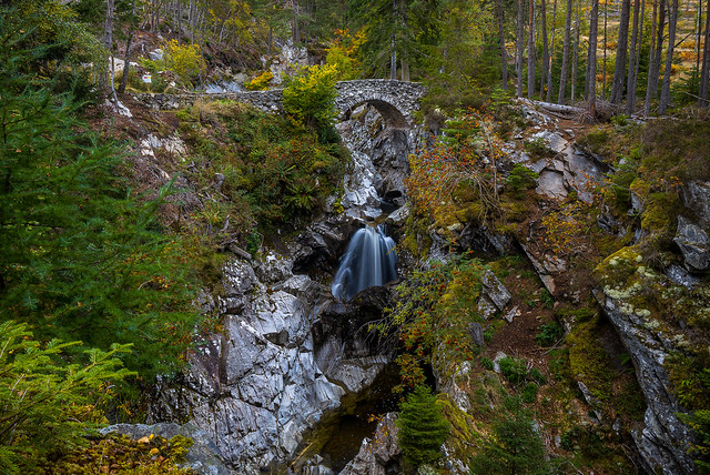 Autumn at the Falls of Bruar