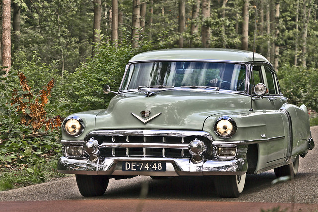 Cadillac Touring Sedan 1953 (4522)
