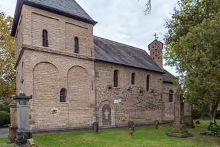 Südseite Alt St. Stephan mit Kragsteinen für das Dach eines angrenzenden Hofgerichts