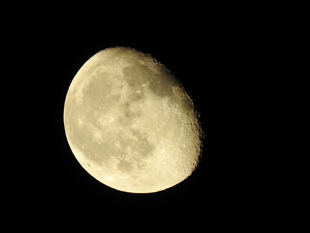 waning gibbous moon phase 84.4% 18d 10h Meudon 2021 october 24