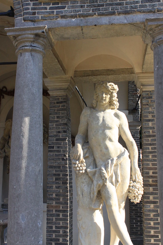 Estatuas pabellón Rubenhuis