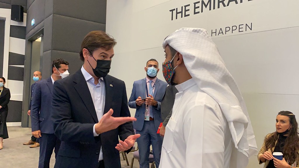 Missão Dubai visita zona franca de comércio de commodities nos Emirados Árabes Unidos