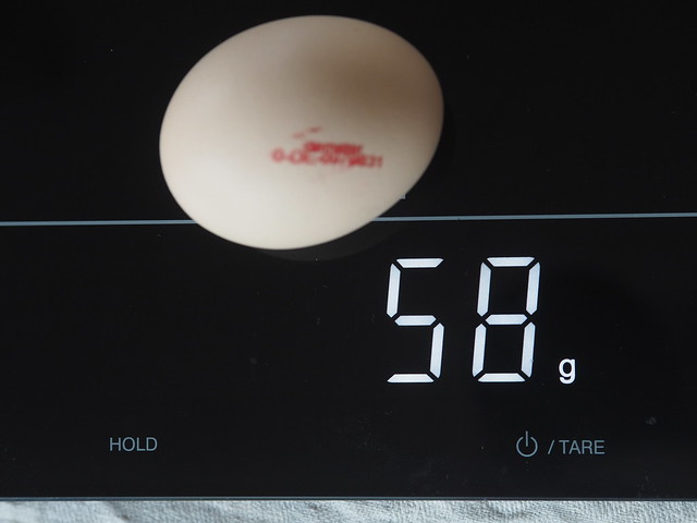 Ei Freiland Bioladen demeter Bauernhof Vergleich Größe Gewicht Preis © Organic Egg Comparison Size Weight Price ©