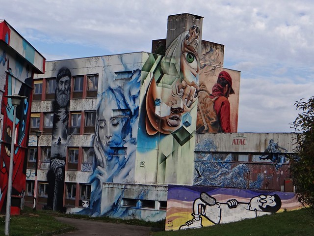 Lurcy Lévis - Street art city