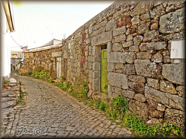 Rua é Cimo de Vila_Águas Frias – Chaves – Portugal.