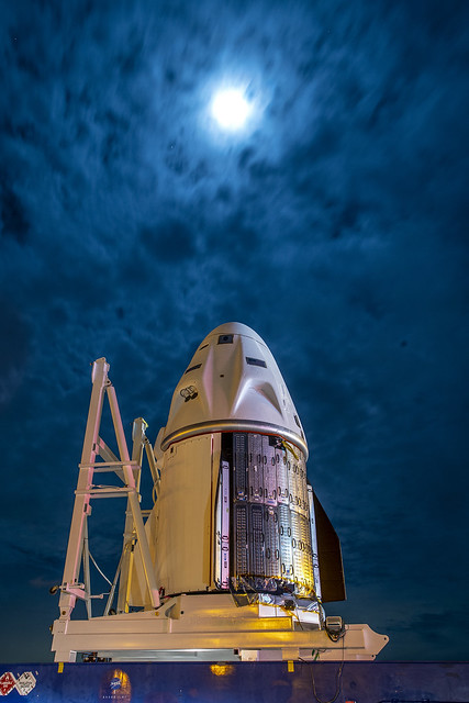 Das Crew-Dragon-Raumschiff wenige Tage vor dem Start am Kennedy Space Center
