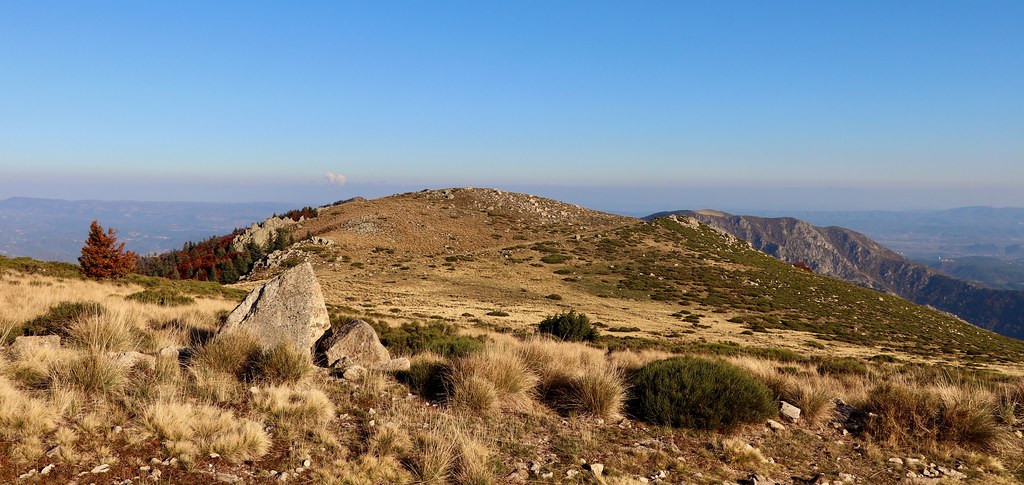 Tour panoramique de Tanargue par le sentier des Granges de Laboule