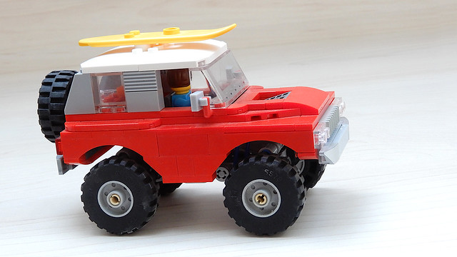 How to Build Rock Crawler Chassis with SUV Car Body MOC - 4K)