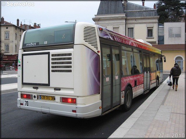 Irisbus Agora S – Vienne Mobilités (Transdev) / L'va (Lignes de Vienne Agglomération) n°68