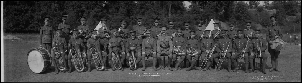 Brass band, 235th Overseas Battalion, Canadian Expeditionary Force, Bowmanville, Ontario / Fanfare, 235e Bataillon d’outre-mer, Corps expéditionnaire canadien, Bowmanville (Ontario)