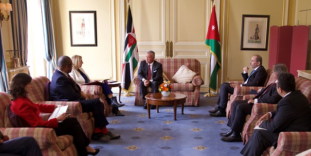 جلالة الملك عبدالله الثاني يلتقي وزيرة الخارجية في المملكة المتحدة إليزابيث تروس