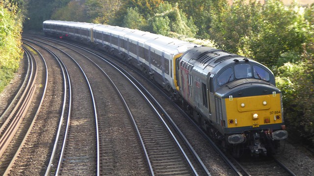 37884, 465237 and 465235 Gillingham to Worksop