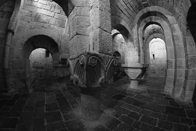 XE3F9613 - Cripta - Crypt (Monasterio de Leyre, Navarra)