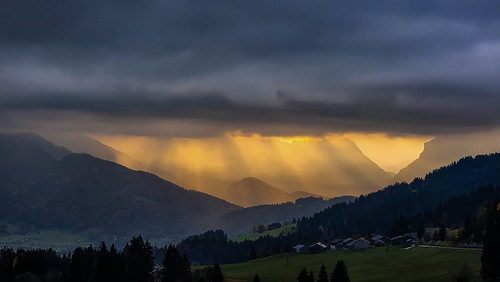 mountains berge light licht wolken clouds österreich freunde friends famillie family sonnenaufgang sunrise austria wander hiking