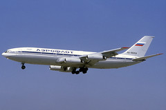 Aeroflot IL-86 RA-86054 BCN 17/04/1995