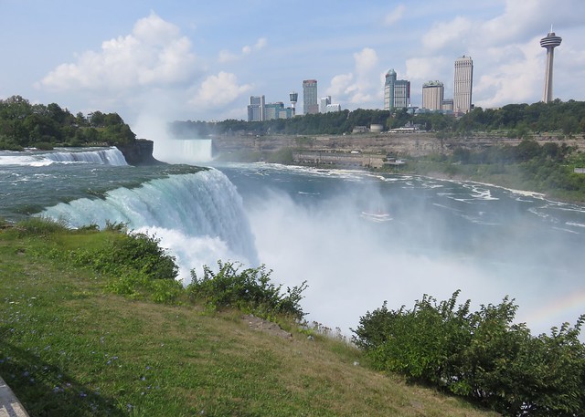 Niagara Falls (Niagara Falls, New York and Ontario)