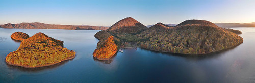洞爺湖 - Lake Tōya by gdonski_hokkaido, 洞爺湖 中の島 laketōya hokkaido 北海道 日本 dji mavicair2 sunrise autumn mornings explorehokkaido fallcolours