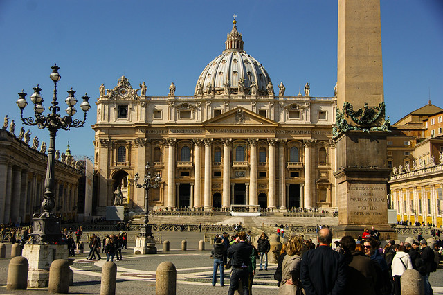 St. Peter's Basilica, Rome (Italy) UNESCO HERITAGE 1984