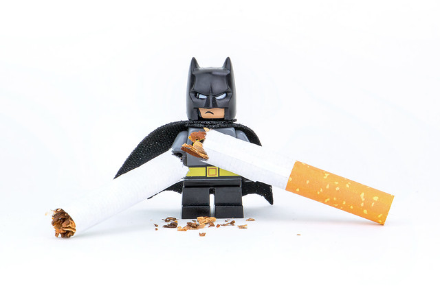 Batman sagt Rauchen ist tödlich!