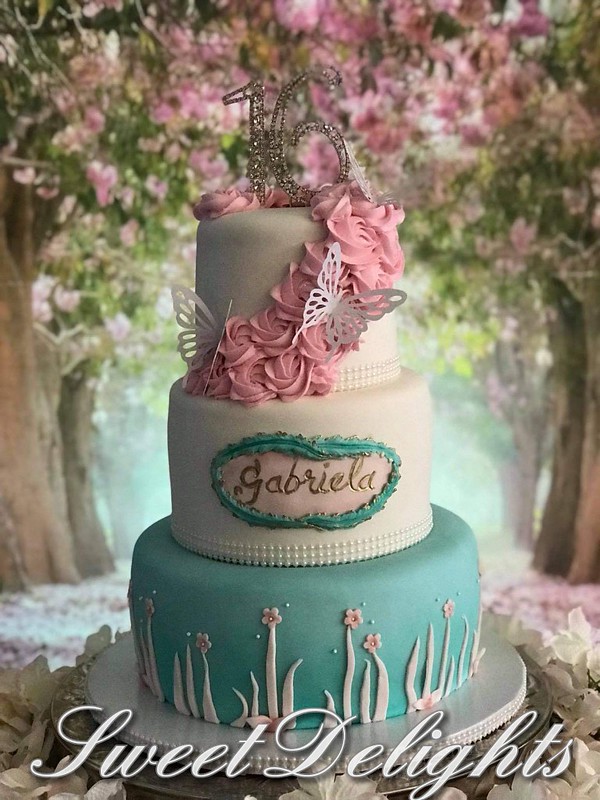 Cake by Sweet Delights