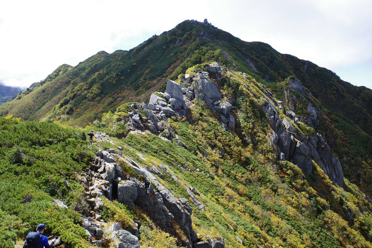 花崗岩が点在する中央アルプス稜線