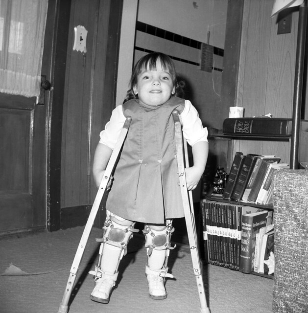 1993_031_7_183 - Little Girl on Crutches