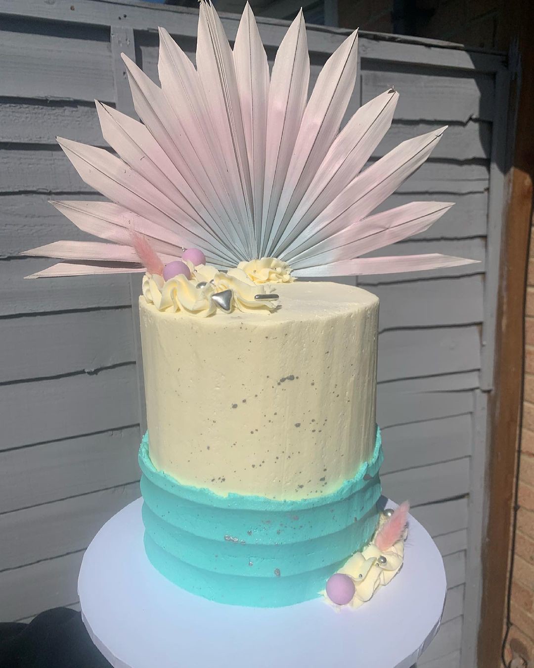 Cake by Bells Bakes