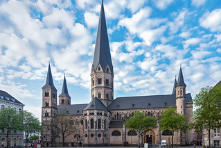 Nordseite Bonner Münster am Münsterplatz (2013 vor der Generalsanierung)