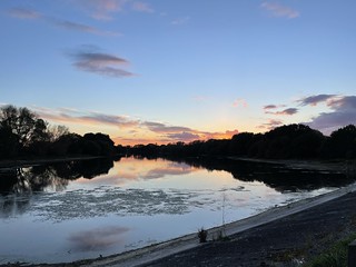 Ardleigh Reservoir at sunset