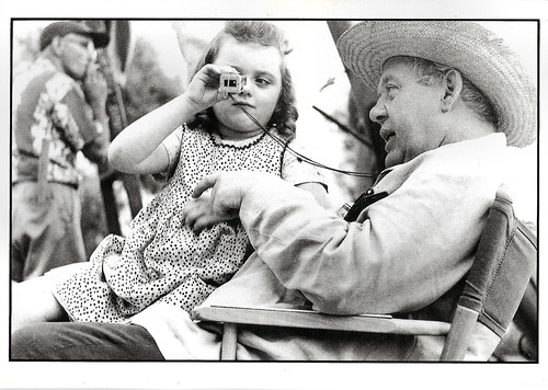 Charles Laughton and Sally Jane Bruce on the set of The Night of the Hunter (1955)