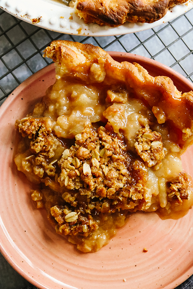 Pear Bourbon Crumble Pie