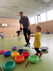 Stapelsteinlektion MuKi-VaKi-Turnen