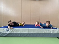 Stapelsteinlektion MuKi-VaKi-Turnen