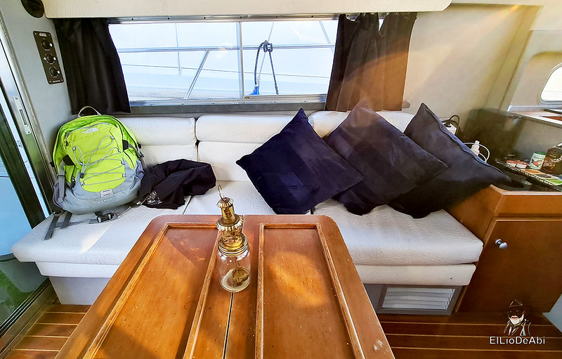 Viendo amanecer en el mar de Barcelona con Boat Experience (17)