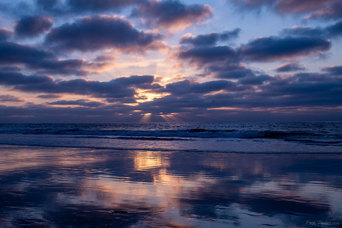 lajollashores sandiego reflections pacificocean waves rocks water clouds sunbeams sunrays sky blue